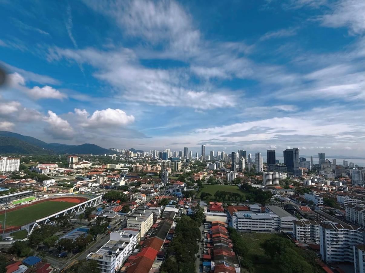 Beacon Executive Suite - City View - By Iz George Town Exterior foto
