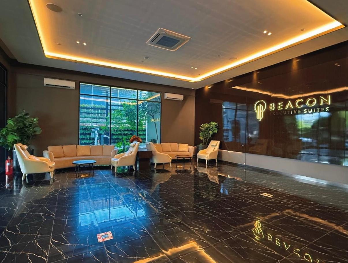 Beacon Executive Suite - City View - By Iz George Town Exterior foto