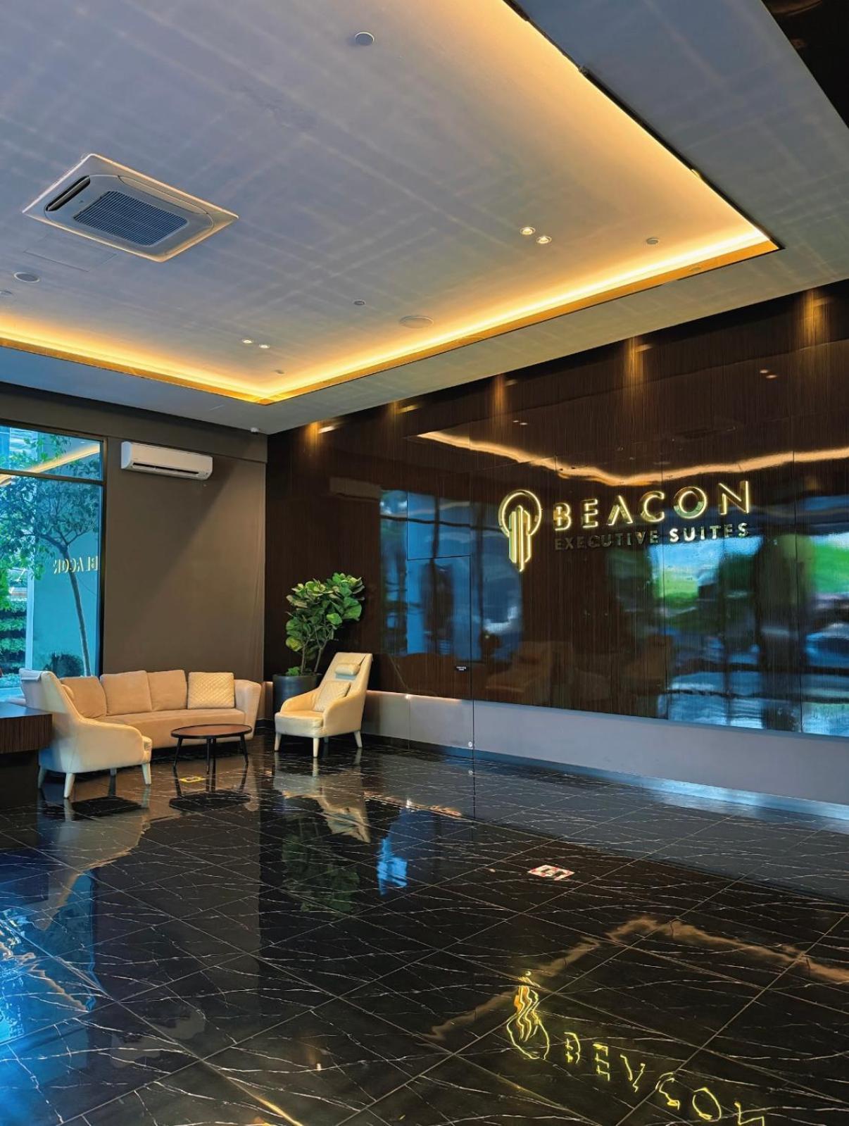 Beacon Executive Suite - City View - By Iz George Town Exterior foto